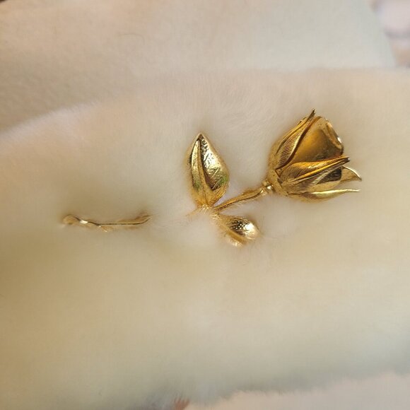 Vintage Reflections faux Ivory Fur Short Brim Quilting Hat Retro WOMEN Rose Pin - Picture 12 of 16